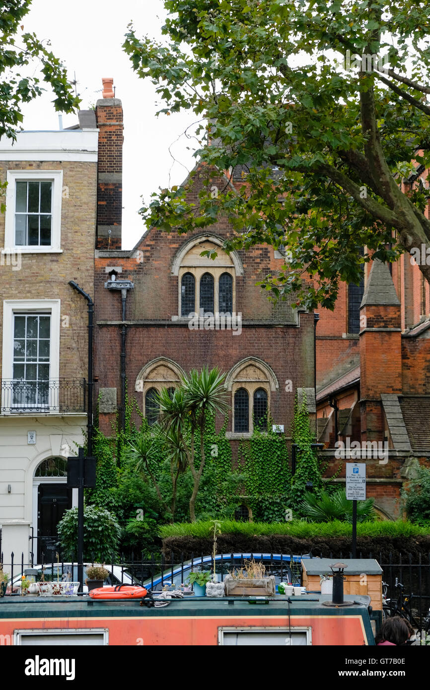 Des Regents Canal London, ursprünglich gebaut und für den kaufmännischen Verkehr ist nun Teil der Freizeit Gegenden der Hauptstadt. Stockfoto