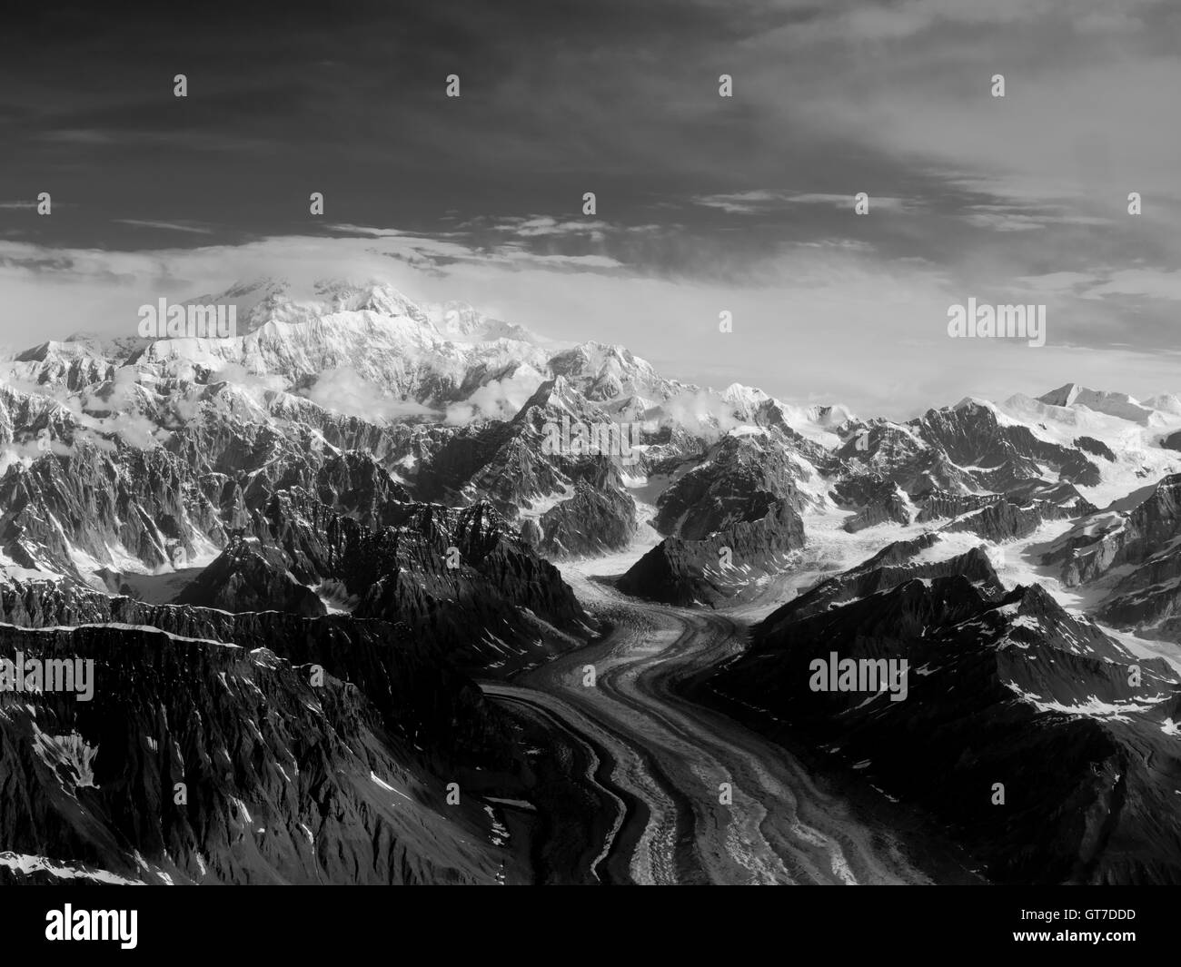 Luftaufnahme des Denali (Mount McKinley), der Tokositna-Gletscher und die Alaska Range auf einen Rundflug von Talkeetna, Alaska. Stockfoto