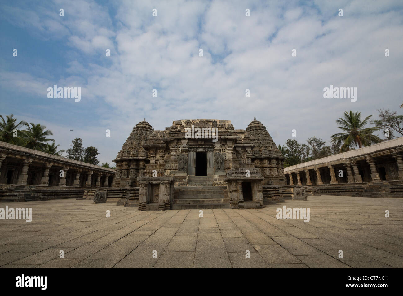 Frontalansicht des Chennakesava-Tempels, Somanathapura, in der Nähe von Mysore, Karnataka, Indien, Asien. Stockfoto