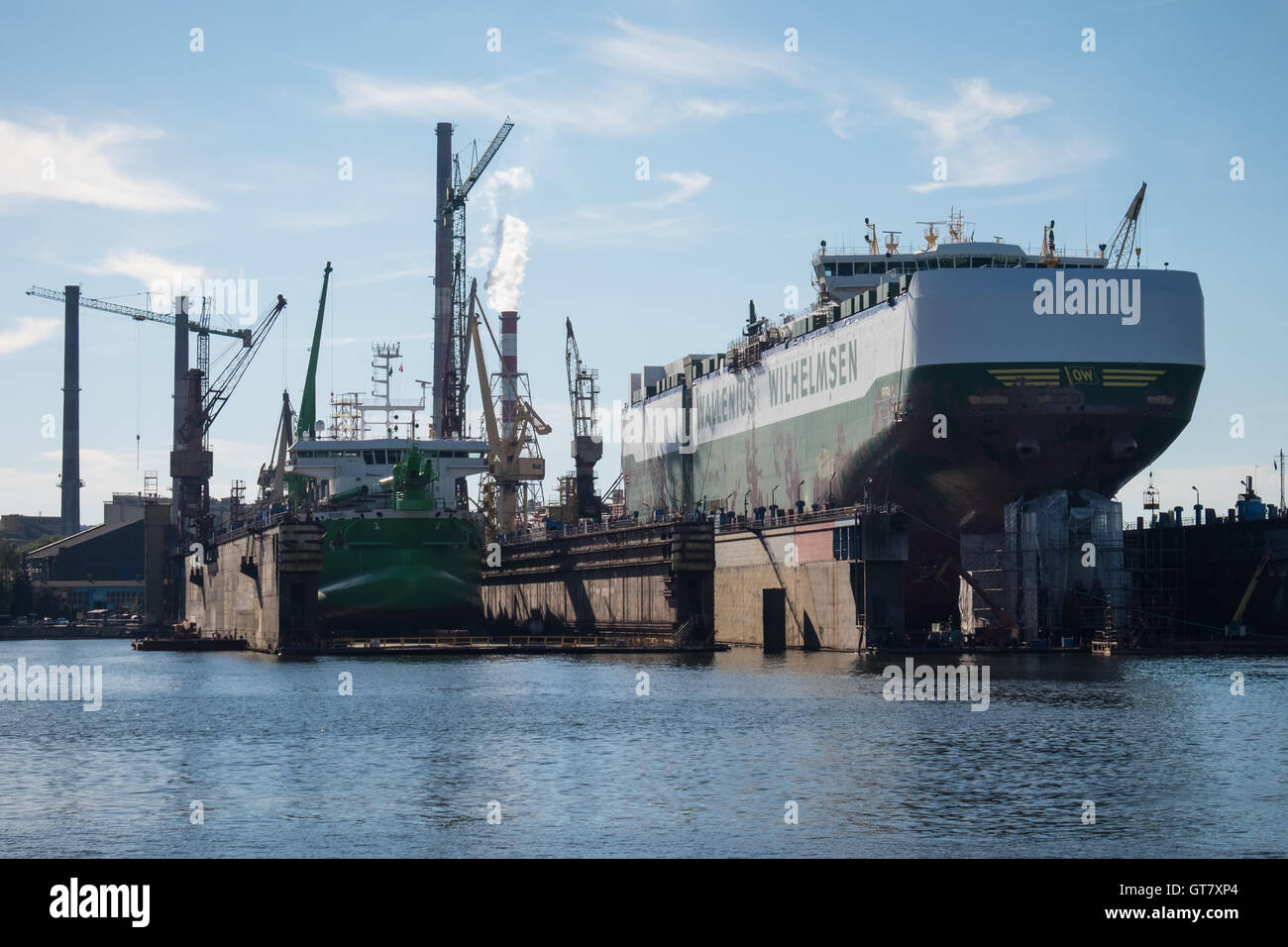 Schiffe, die Renovierungsarbeiten in der Werft in Danzig, Polen Stockfoto