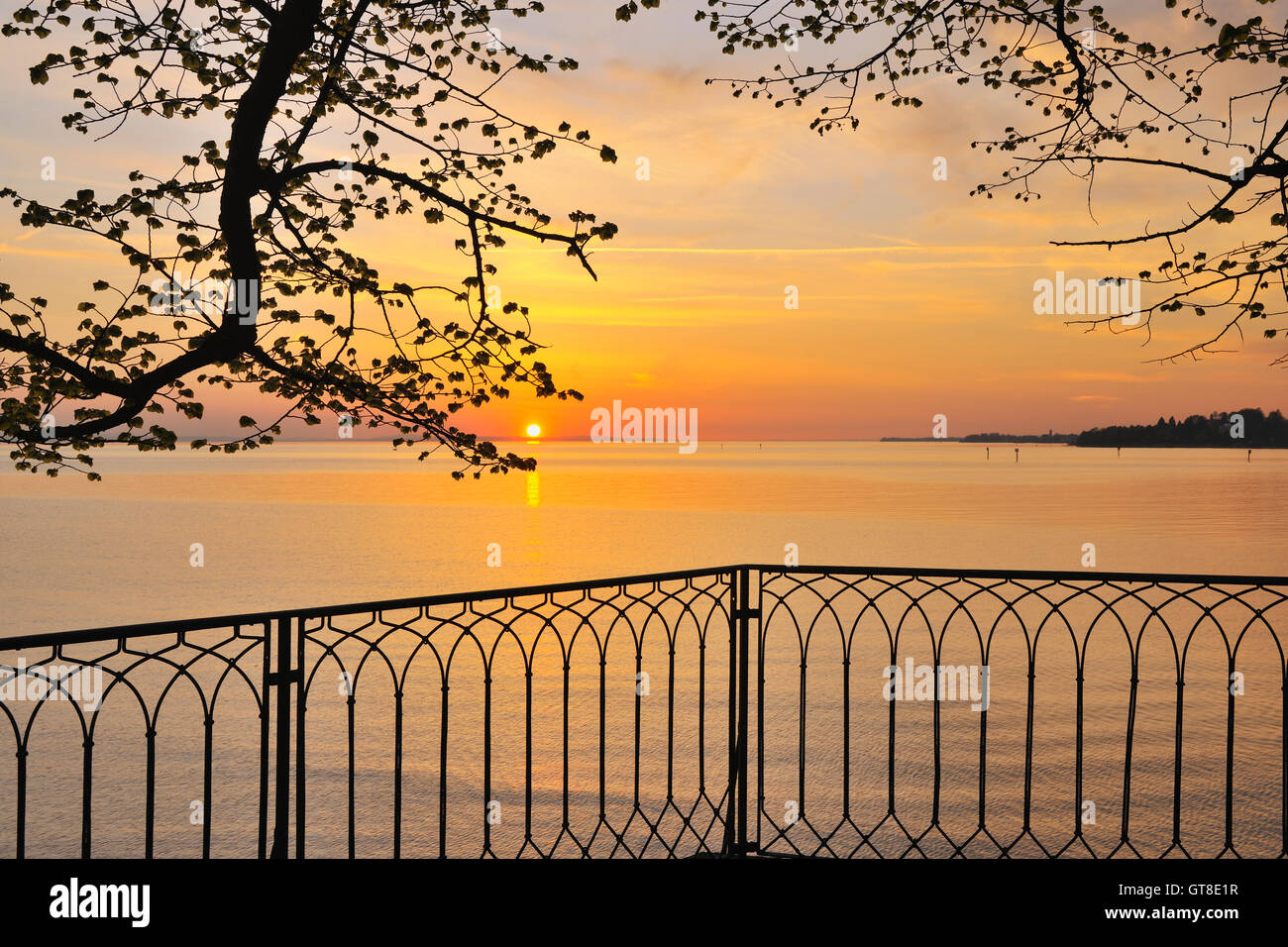 Sonnenuntergang über dem Bodensee, Lindau, Baden-Württemberg, Deutschland Stockfoto