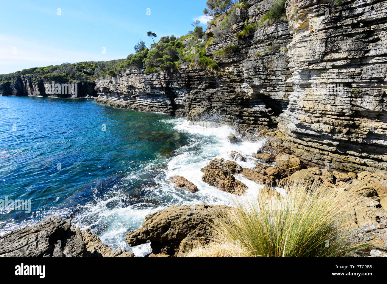 Spektakuläre Aussicht auf die Klippen am äußeren Rohre, Punkt senkrecht, Jervis Bay, New South Wales, NSW, Australien Stockfoto