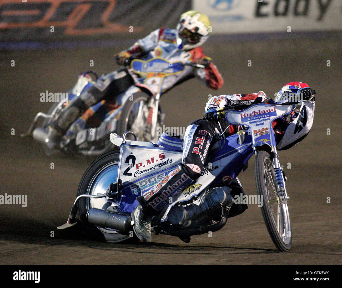 Hitze 8 - Stead (rot), Korneliussen (gelb) - Lakeside Hämmer gegen Swindon Robins - Sky Sport Elite League an Arena Essex, Purfleet - 17.08.07 Stockfoto