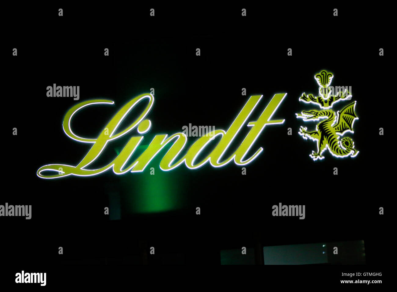 Logo der Marke "Lindt", Berlin. Stockfoto