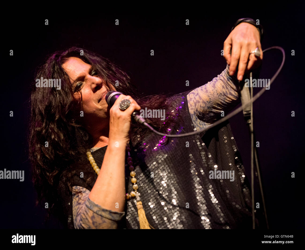 Sari Schorr am Gesang im Norden Farm, Maidenhead Stockfoto