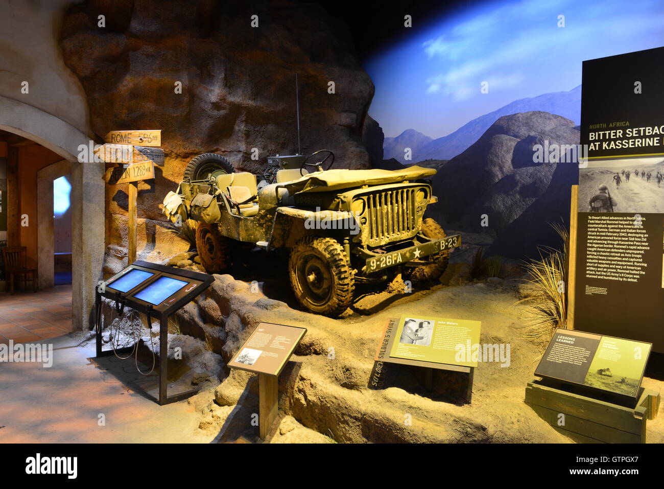 Amerikanischen Jeep auf einer Anzeige in einem museum Stockfoto