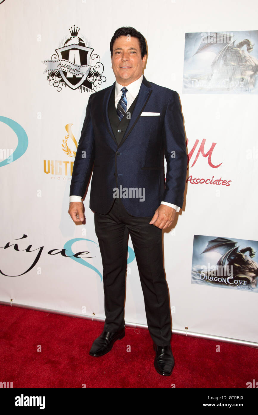 Hollywood, Kalifornien, USA. 8. September 2016. Autor/Regisseur Daniel R. Chavez besucht Aunyae Herzen "Deep End"-Release-Party Stockfoto
