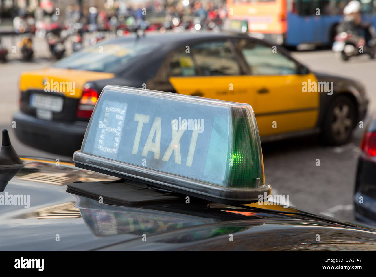 Ein Taxi in Barcelona, Spanien. Stockfoto