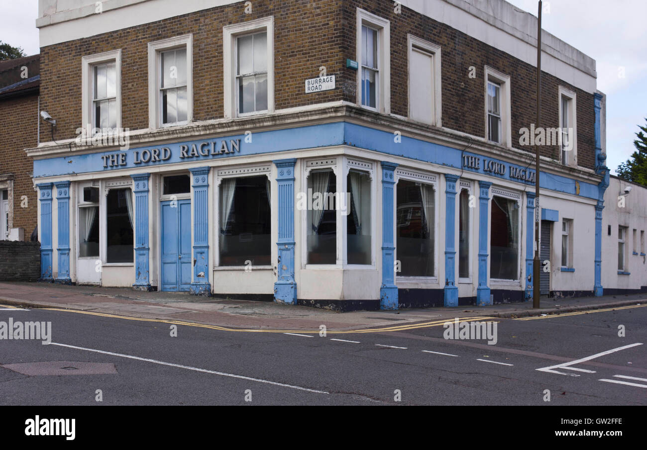 LONDON, Vereinigtes Königreich - 12. September 2015: Lord Raglan alten Pub in London Vororten, Woolwich quartier Stockfoto