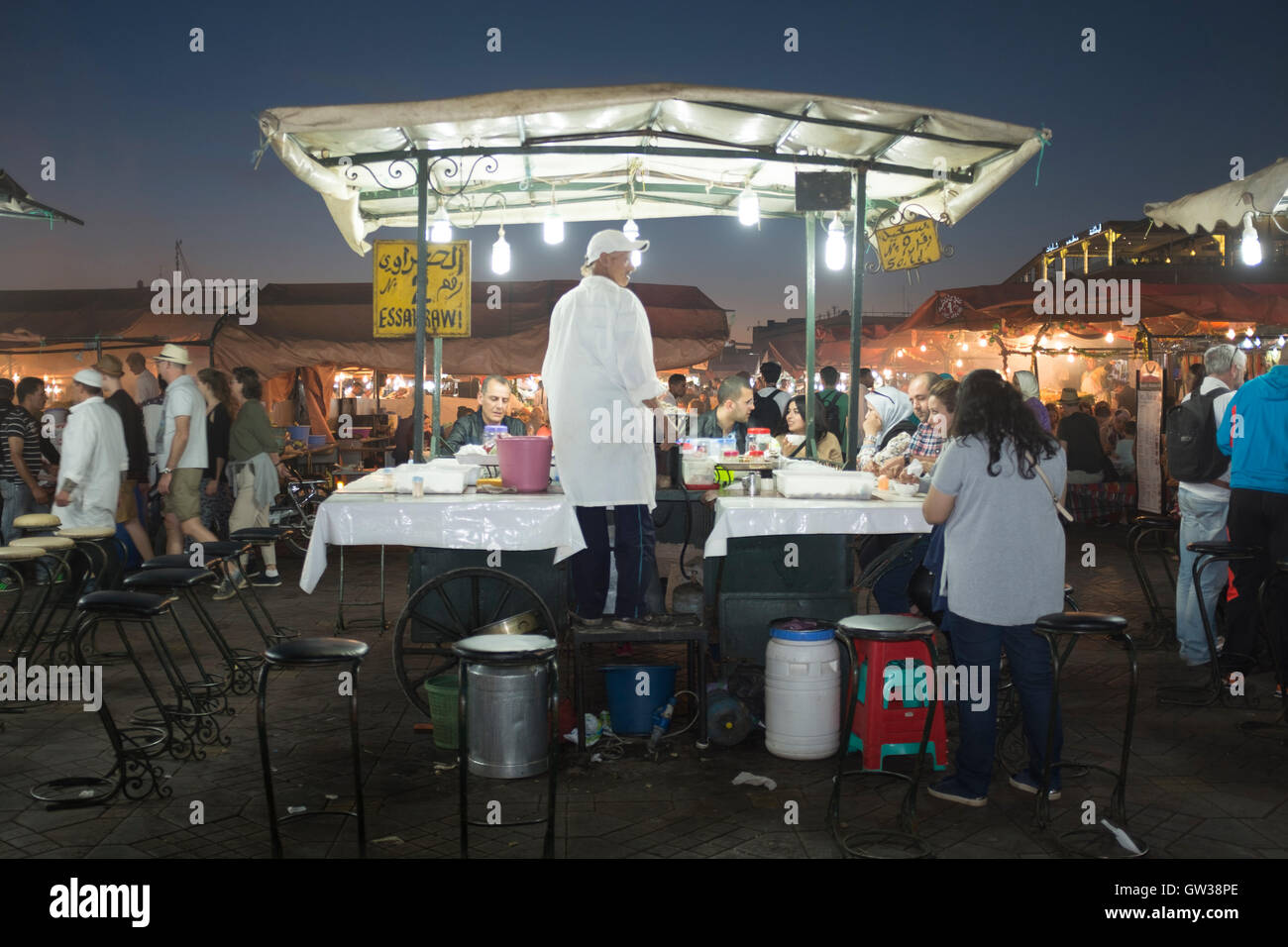 Platz Jamaa el Fna [Fast-Food-Stand] Stockfoto