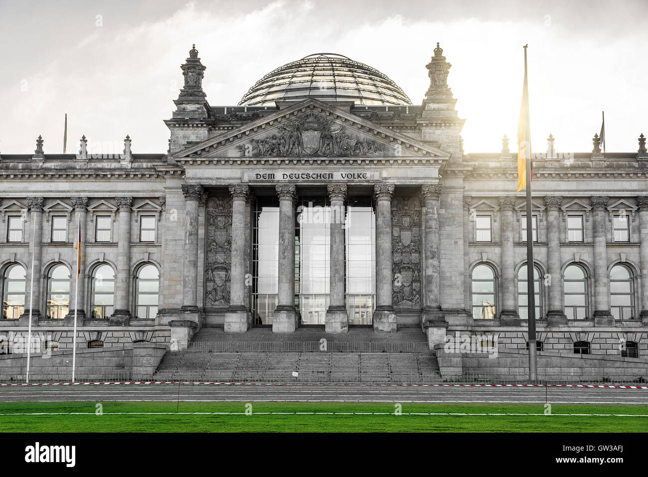 Reichstagsgebäude in Berlin. Deutschen Bundestages bei Sonnenaufgang. Stockfoto