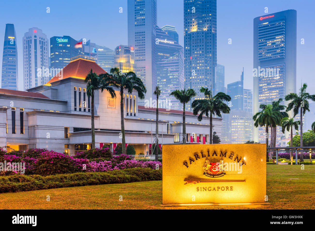 Singapur - 9. September 2015: Parlament der Republik Singapur-Gebäudes. Das Gebäude stammt aus dem Jahr 1999. Stockfoto