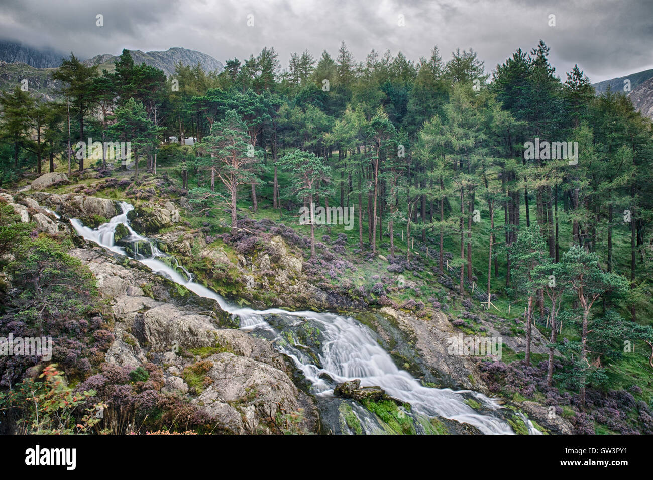 Berg und im Herbst in der Nähe von See LLyn Ogwen in Wales Stockfoto