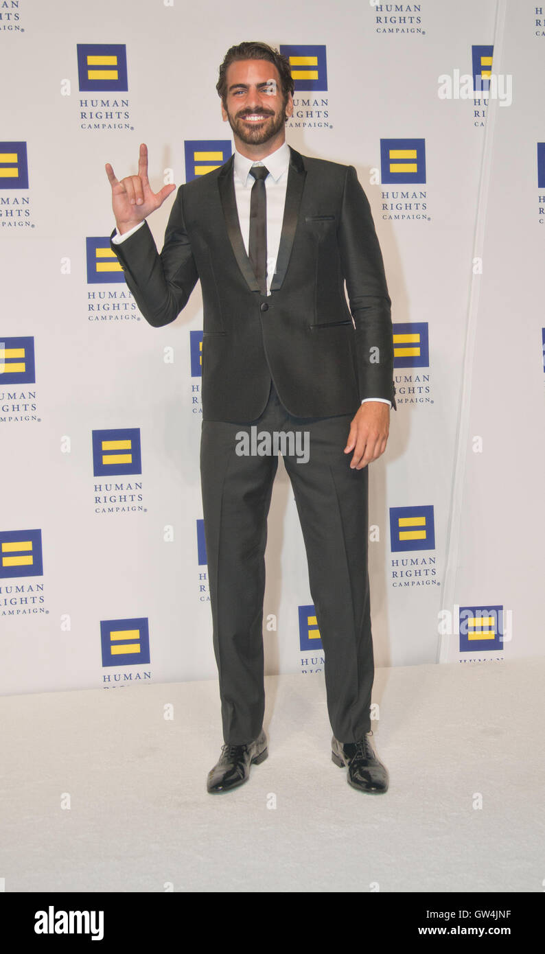 Washington, USA. 10. September 2016.  Nyles DiMarcio findet der Taube Mann, gewann die Amercia Topmodel und der 22. Sitzung von Dancing with the Stars, besucht, er 20. jährlichen Human Rights Campaign (HRC) Dinner in Washington DC statt. Lautsprecher und Unterhaltung gehören Senator Tim Kaine, D -VA, Kongressabgeordnete John Lewis, D -GA, Schauspieler Billy Porter, Sängerin Estelle und Schauspieler Samira Wiley. Bildnachweis: Patsy Lynch/Alamy Live-Nachrichten Stockfoto