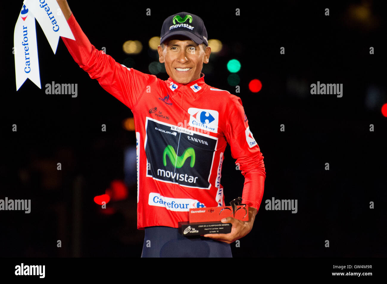 Madrid, Spanien. 11. September 2016. Nairo feiert seinen Sieg beim letzten Podiumsplatz der 21. Etappe des Radrennen "La Vuelta a España" (Spanien-Rundfahrt) zwischen Las Rozas und Madrid am 11. September 2016 in Madrid, Spanien. Bildnachweis: David Gato/Alamy Live-Nachrichten Stockfoto