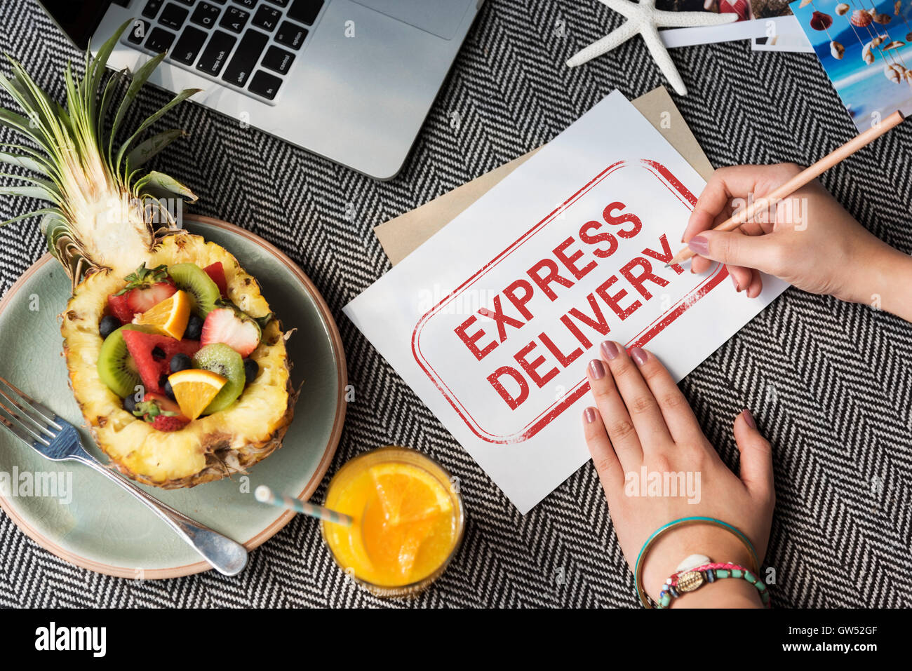 Weltweiter Versand Lieferung Express Grpahic Konzept Stockfoto