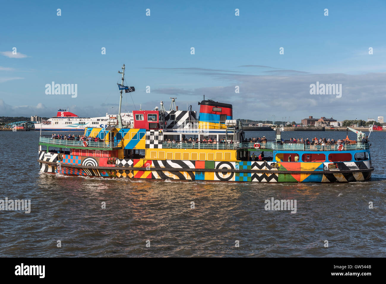 Mersey Fähre Schneeglöckchen. Die Blenden Ferry Designe von Sir Peter Balke. Fluß Mersey Merseyside Liverpool. Nordwestengland Stockfoto