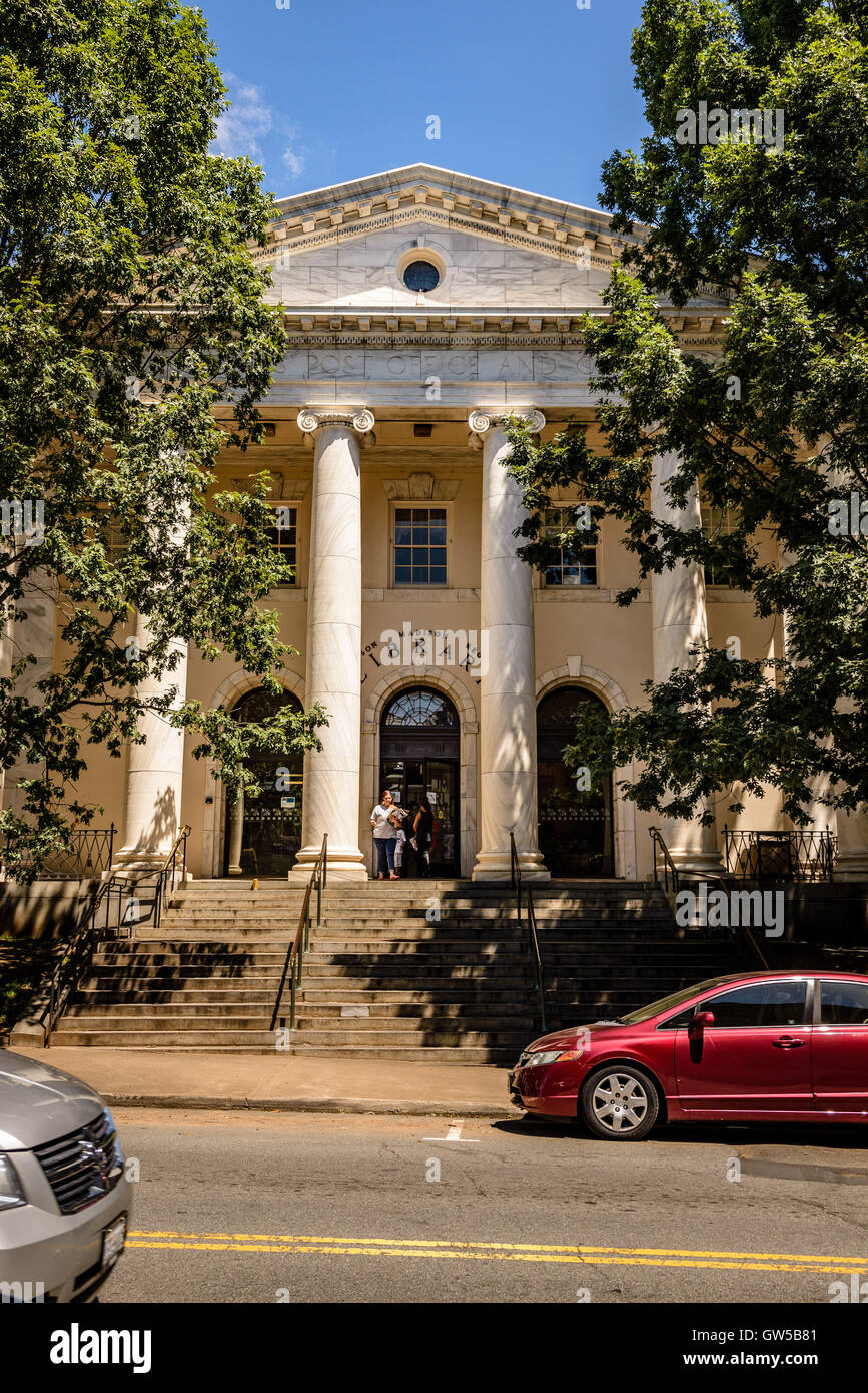 Jefferson-Madison Regionalbibliothek, ehemalige U.S. Post Office und Courts building, 201 East Market Street, Charlottesville, VA Stockfoto
