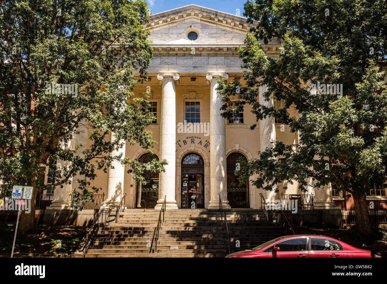 Jefferson-Madison Regionalbibliothek, ehemalige U.S. Post Office und Courts building, 201 East Market Street, Charlottesville, VA Stockfoto