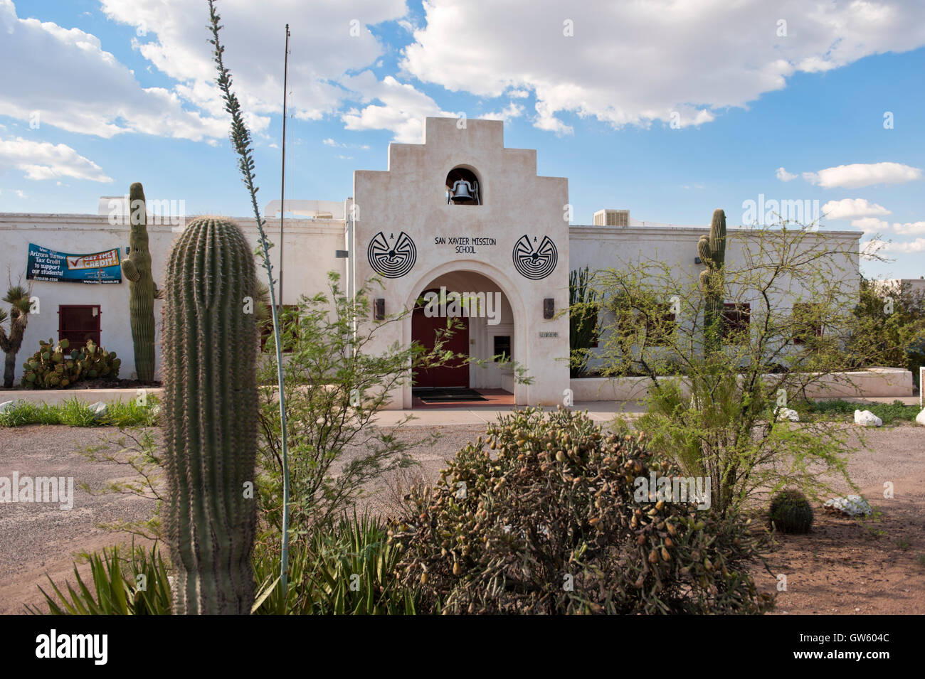 San Xavier Mission School befindet sich ca. 10 Meilen südlich von Downtown Tucson, Arizona Stockfoto