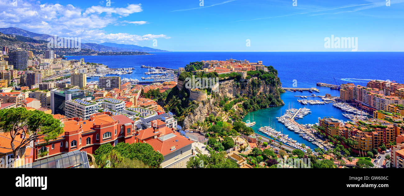 Panoramablick auf Monaco und Monte Carlo mit der Od-Stadt, Hafen und Fürstenpalast Stockfoto