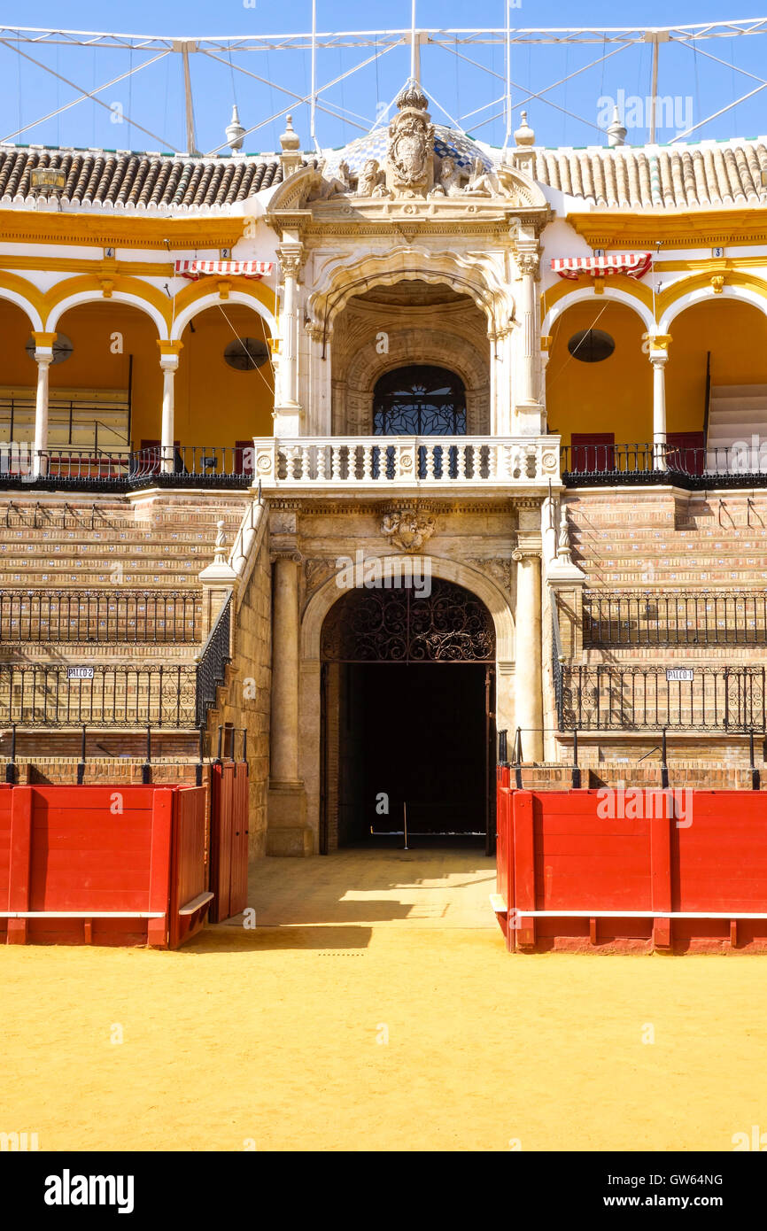 Der Prinz Box, reserviert für die königliche Familie in La Maestranza Stierkampfarena in Sevilla, Andalusien, Spanien. Stockfoto
