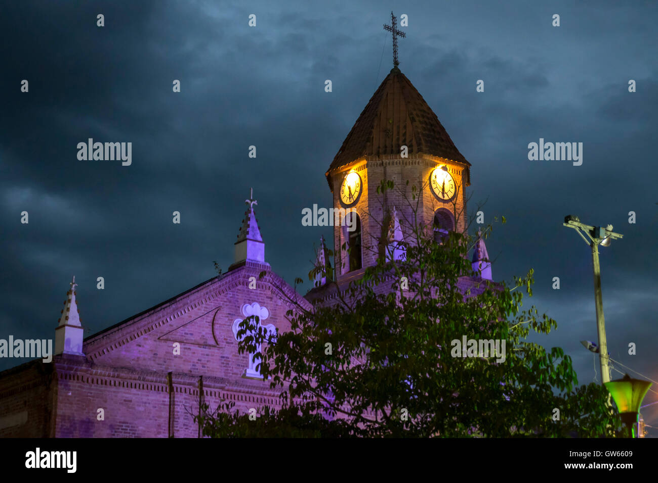 Kirche auf dem Hauptplatz der Stadt von San Agustin Stockfoto