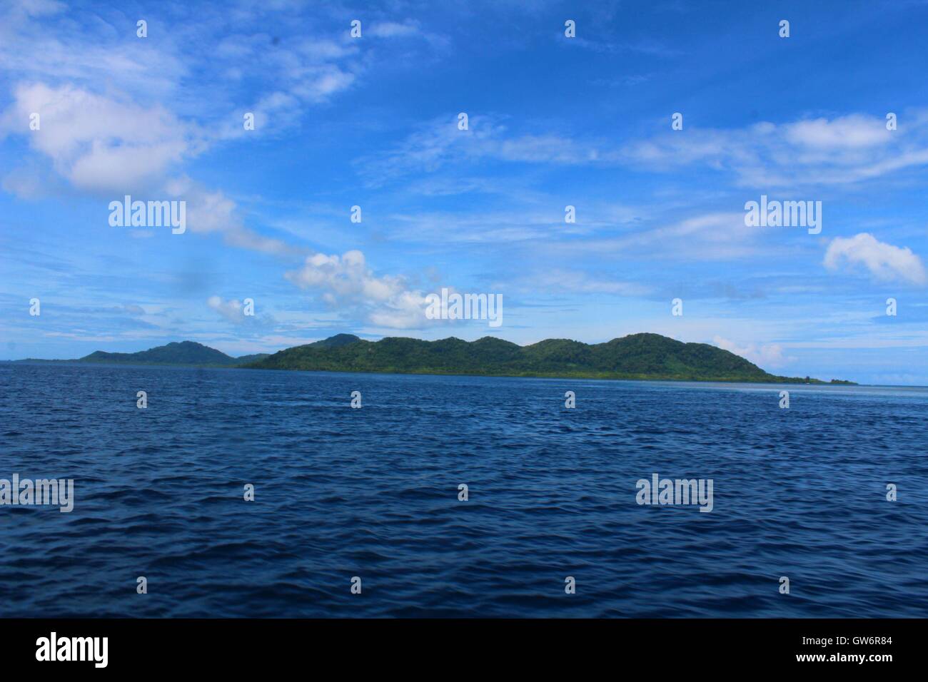 Taiop Insel schwimmend auf das Meer - Buka - Bougainville - Papua New Guinea 2016 Stockfoto