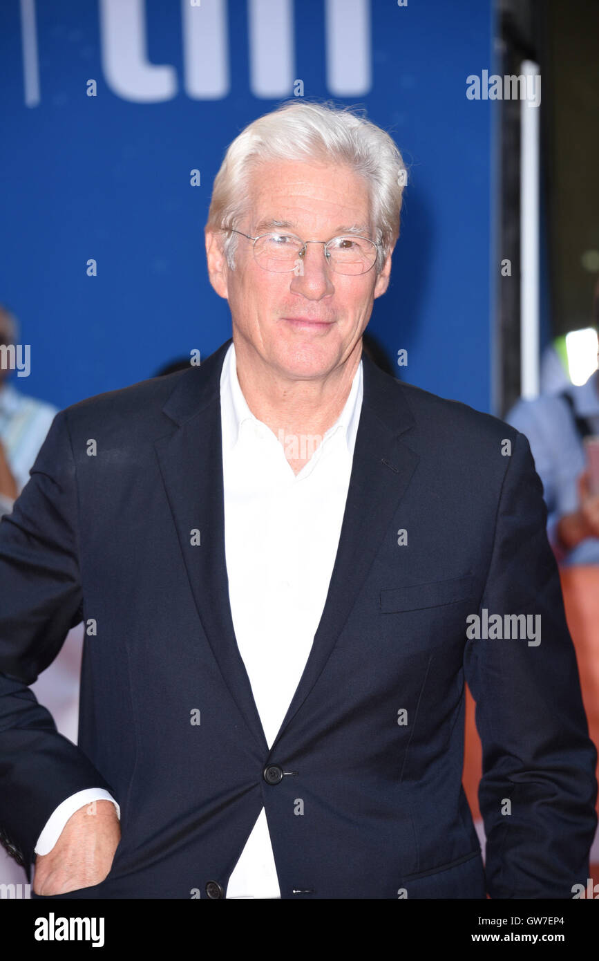 Toronto, Ontario, Kanada. 12. Sep, 2016. Actror RICHARD GERE besucht "Norman: Moderate Aufstieg und tragischen Fall einer New York-Fixierer" Premiere während der 2016 Toronto International Film Festival in der Roy Thomson Hall am 12. September 2016 in Toronto, Kanada Kredit: Igor Vidyashev/ZUMA Draht/Alamy Live News Stockfoto