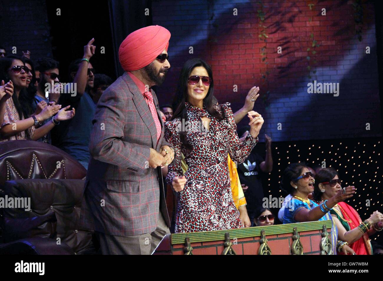 Bollywood-Schauspieler Katrina Kaif ehemaliger Cricket Spieler Navjot Singh Sidhu Komiker Ali Asgar Werbefilm Baar Baar Dekho Mumbai Stockfoto