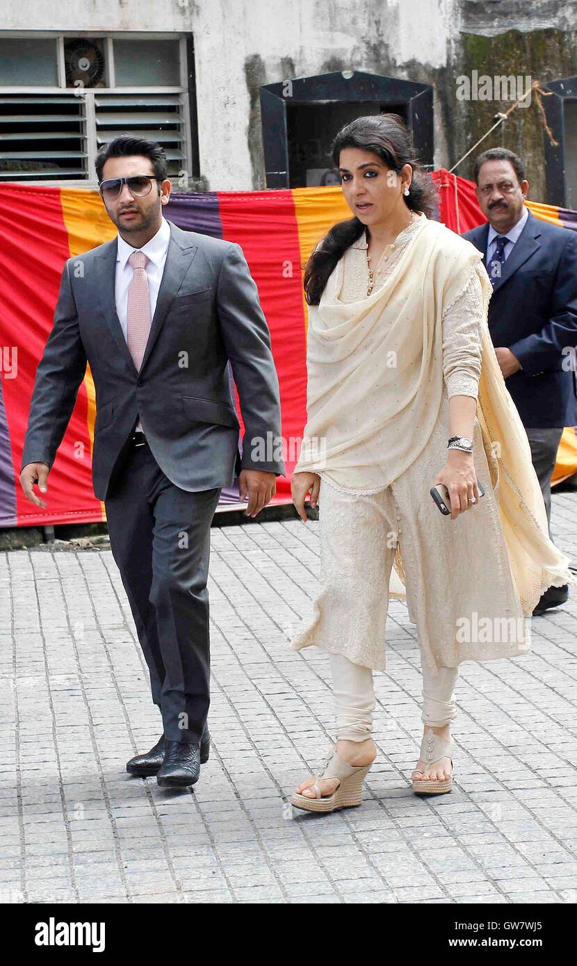 Adar Poonawalla Stockfotos Und Bilder Kaufen Alamy