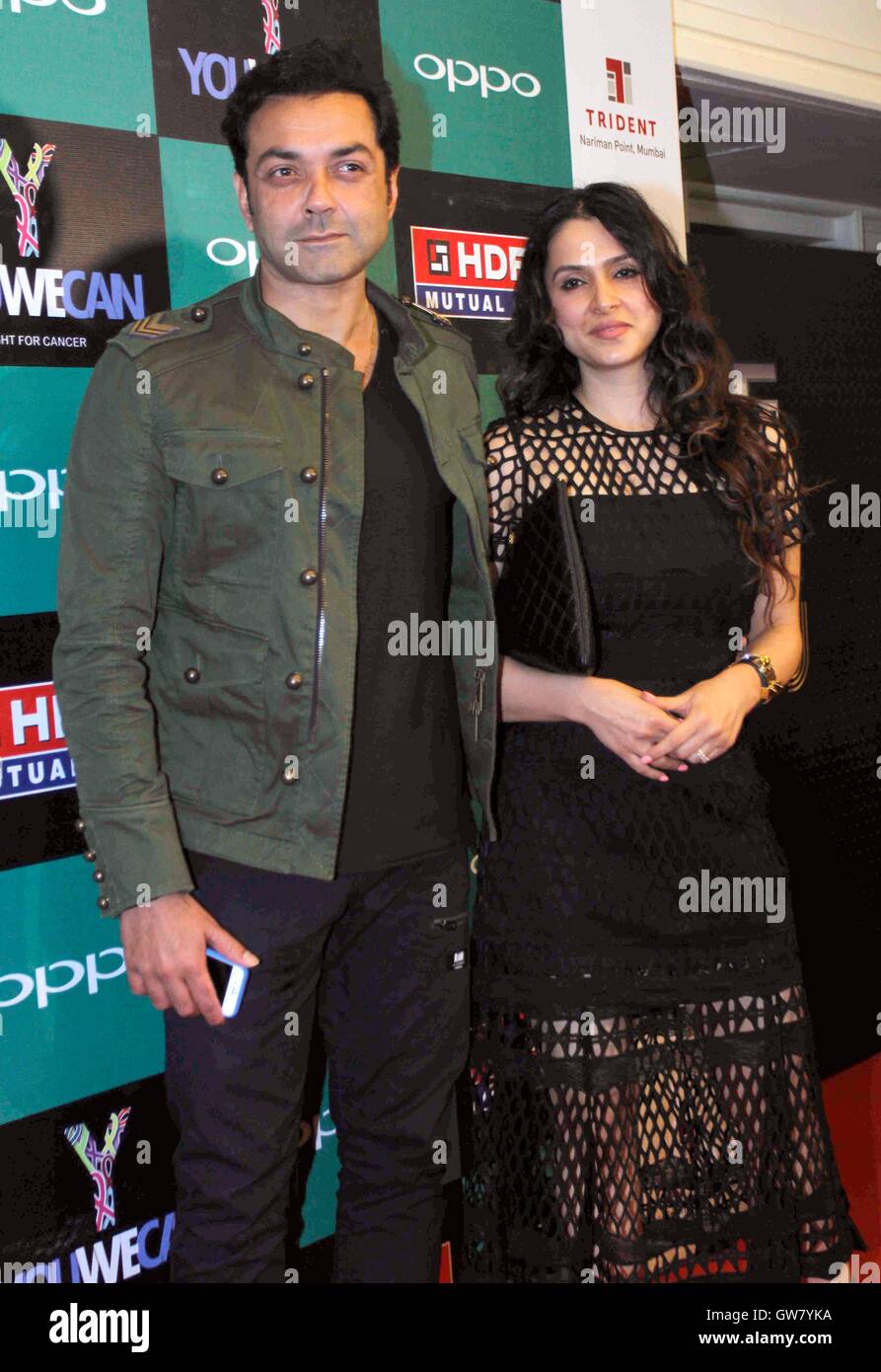 Bollywood Schauspieler Bobby Deol Tania Deol Start indischer Cricketspieler Yuvraj Singh Marke YWC entworfen Shantanu Nikhil Mumbai Stockfoto