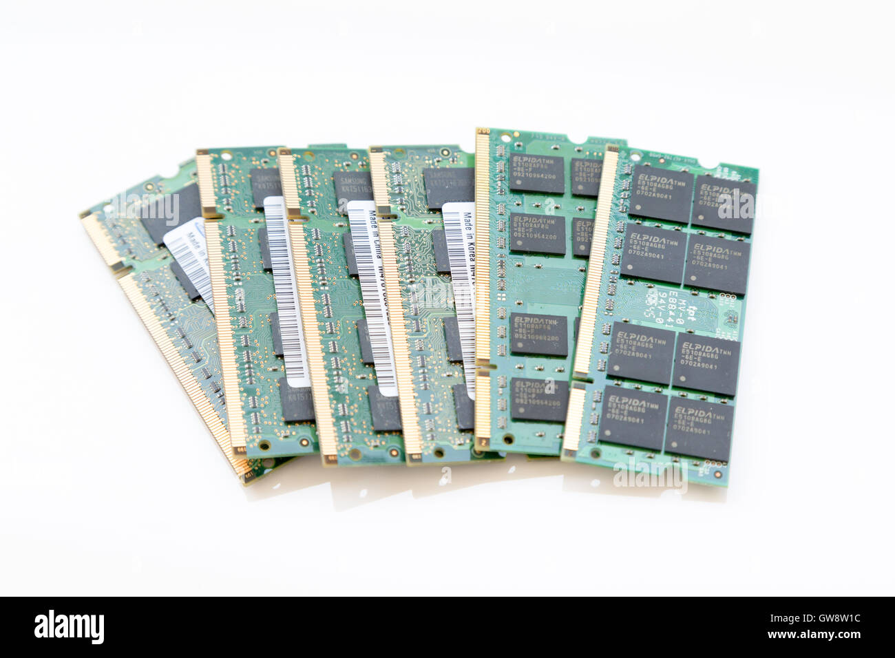 DDR2 SDRAM, SO-DIMM, RAM-Speicher, Chips und Module Stockfoto