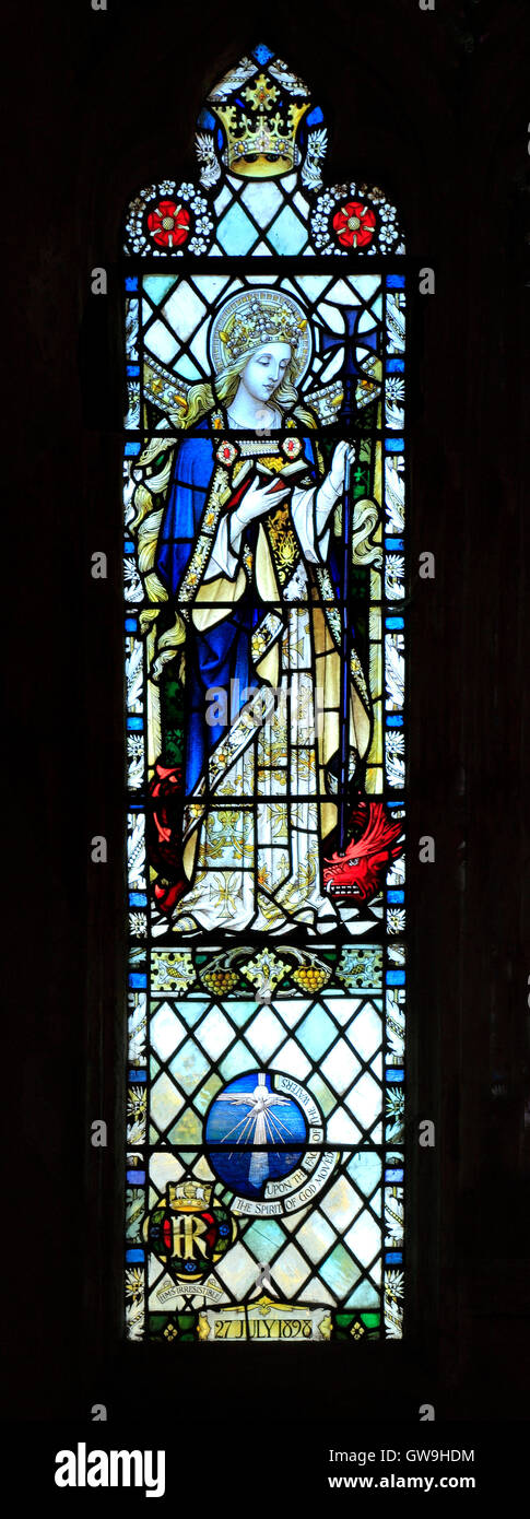 Cley nächsten Sea, Norfolk.  St. Margarete von Antiochia, Glasfenster von A.A.Orr, Englisch 1923, 20. Jahrhundert Windows Saint Stockfoto