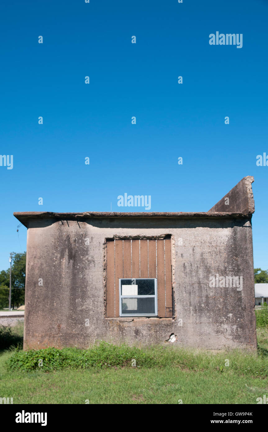 Alte, teilweise zerstörte Industrie bauen in Nord-Texas. Stockfoto