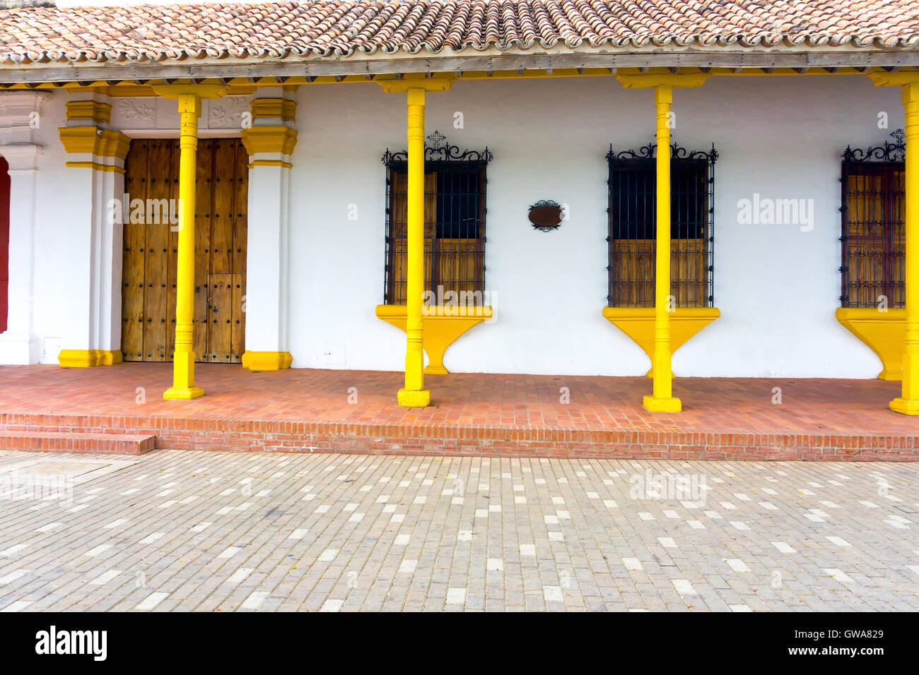 Schönen gelben und weißen Kolonialarchitektur in Mompox, Kolumbien Stockfoto