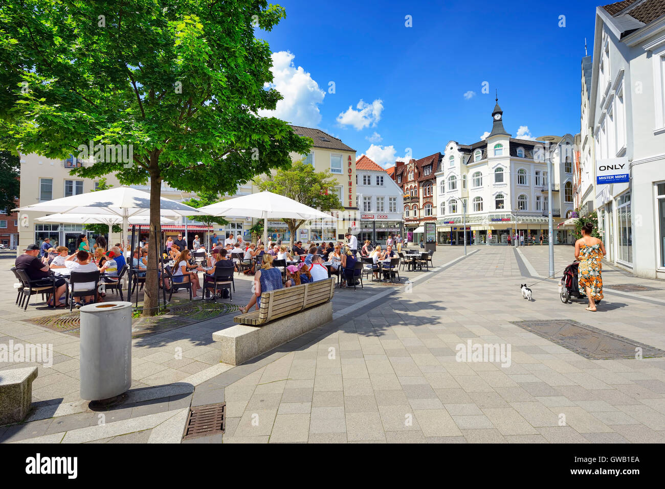 Shopping street sächsischen Tor im Bergdorf, Hamburg, Deutschland, Europa, Einkaufsstrasse Sachsentor in Bergedorf, Deutschland Stockfoto