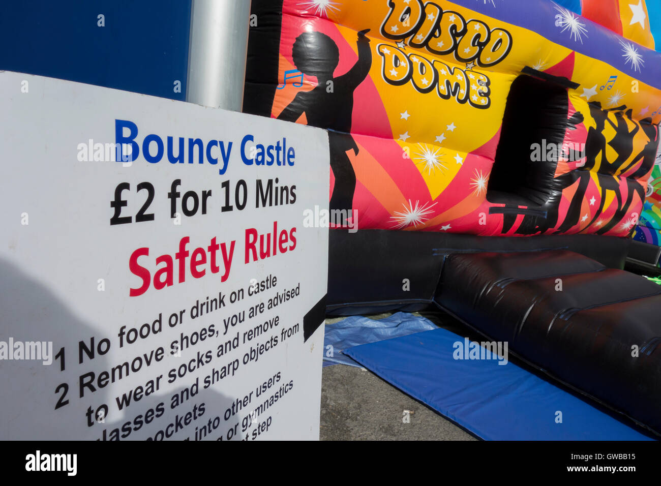 Bouncy Castle Regeln Sicherheitszeichen Stockfoto