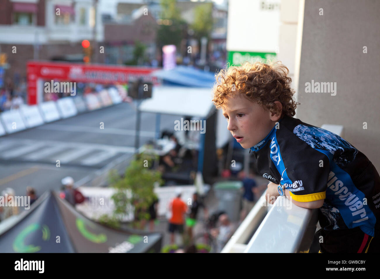 Der Wermutstropfen Avenue-Bike-Rennen ist eine jährliche Veranstaltung im Rahmen der Tour of America Dairyland. Stockfoto