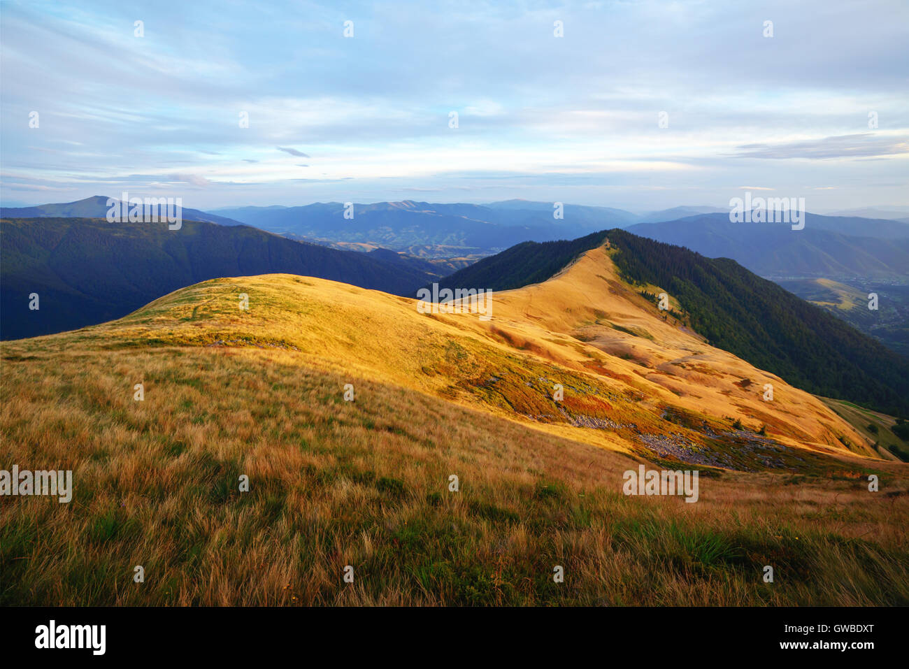 Karpaten Gebirge im Herbst Stockfoto