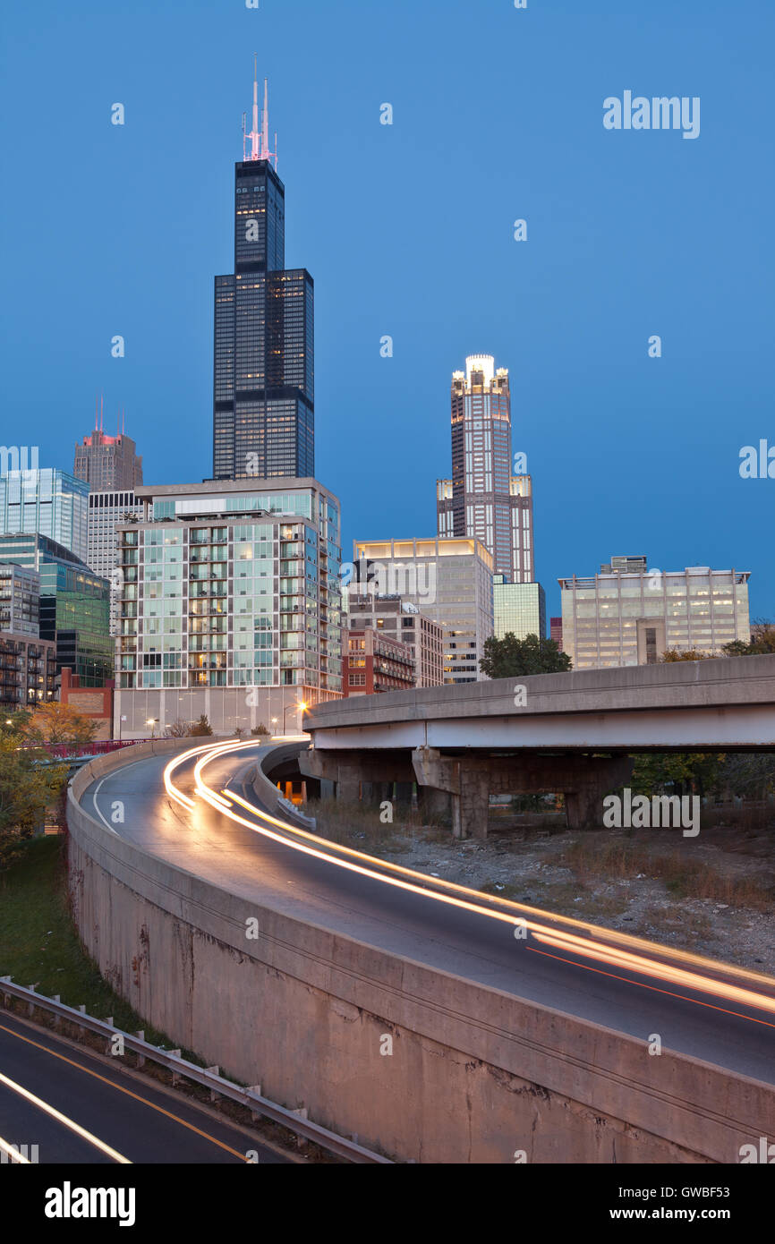 Stadt von Chicago. Bild des modernen dynamischen Stadt von Chicago in der Dämmerung. Stockfoto