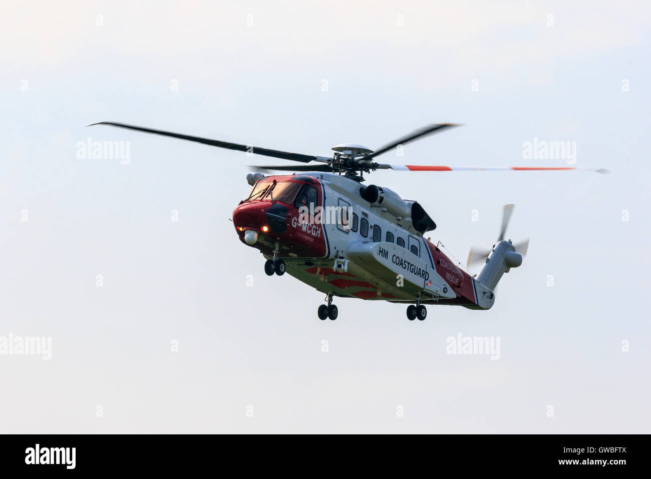 Sikorsky S92A G-MCGH UK Küstenwache im Flug auf North Coates Flugplatz Stockfoto