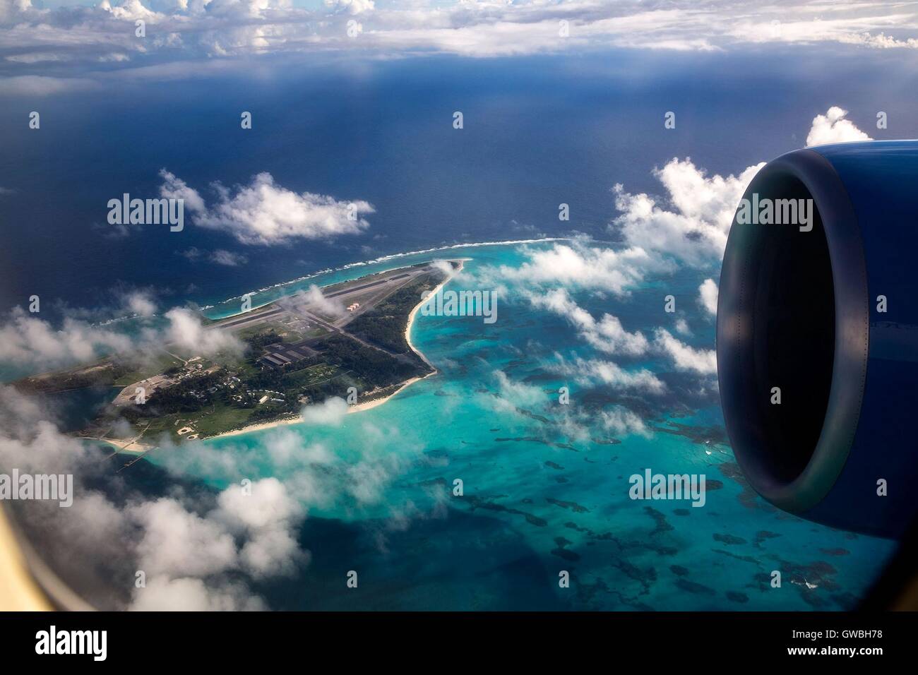 Ein Blick auf Midway-Atoll aus der Luft als Air Force One Köpfe zurück nach Hawaii bei US-Präsident Barack Obama Besuch in Midway-Atoll 1. September 2016 in Papahanaumokuakea Marine National Monument, nordwestlichen Hawaii-Inseln. Stockfoto