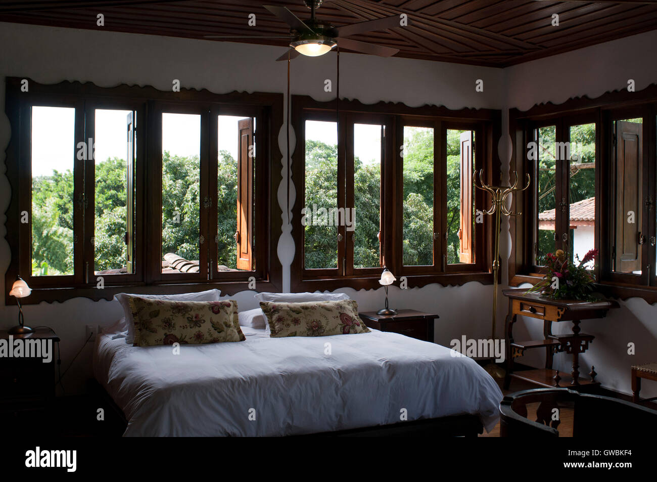 Eines der Zimmer im La Hacienda San Jose, Pereira, Kolumbien. Doña Elvira Zimmer, Master Suite. Auf der zweiten Etage befindet sich die Stockfoto