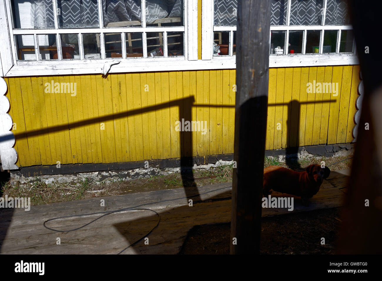 Künstlerische abstrakte Foto. Sonnenlicht und Schatten. Stockfoto