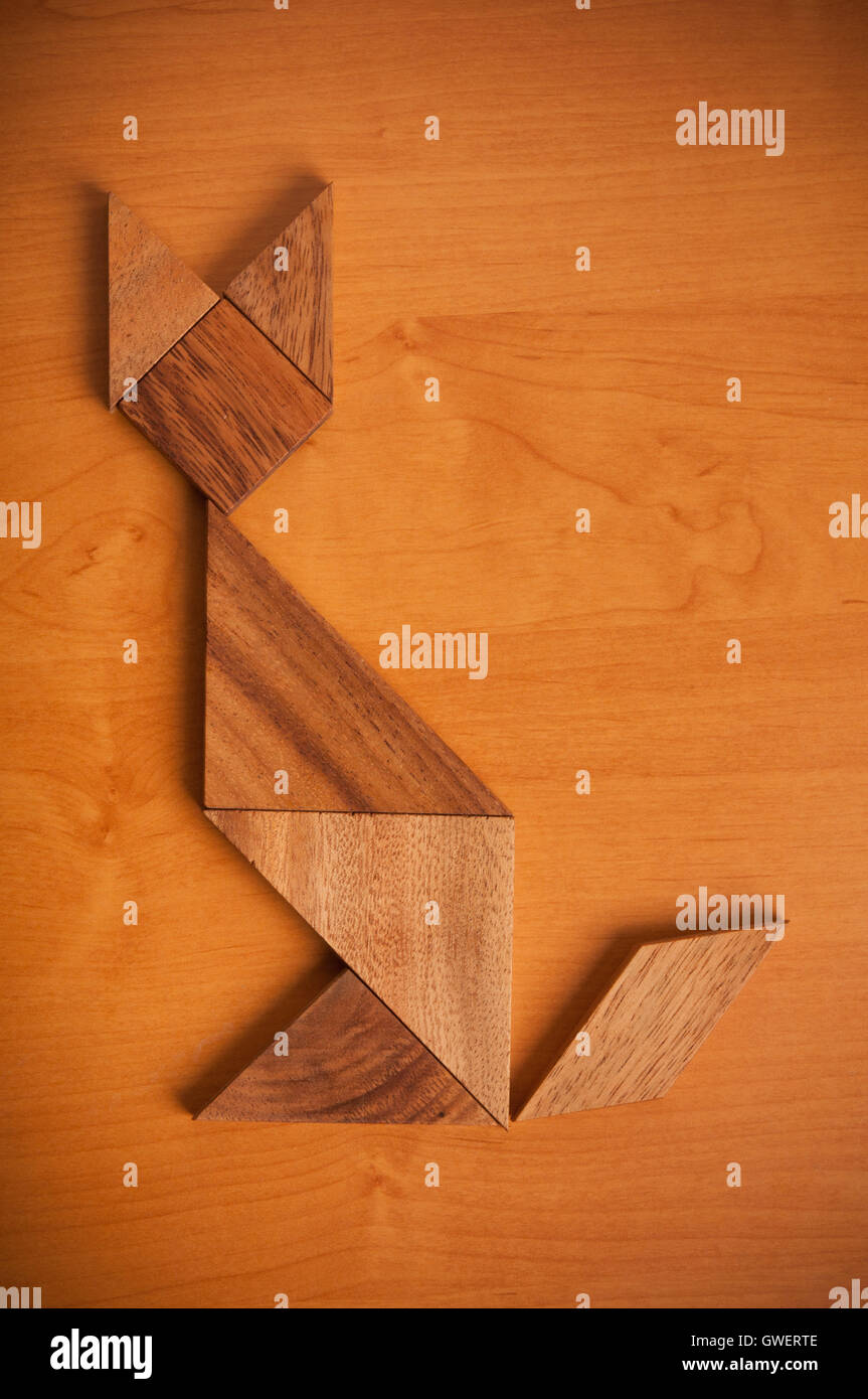 Tangram aus holz -Fotos und -Bildmaterial in hoher Auflösung – Alamy