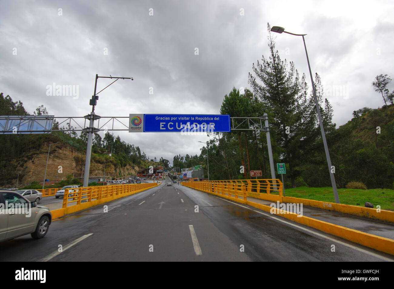 TULCAN, ECUADOR - 3. Juli 2016: Boarder Straße zwischen Kolumbien und Ecuador, vielen Dank für Ihren Besuch auf Ecuador Zeichen Stockfoto