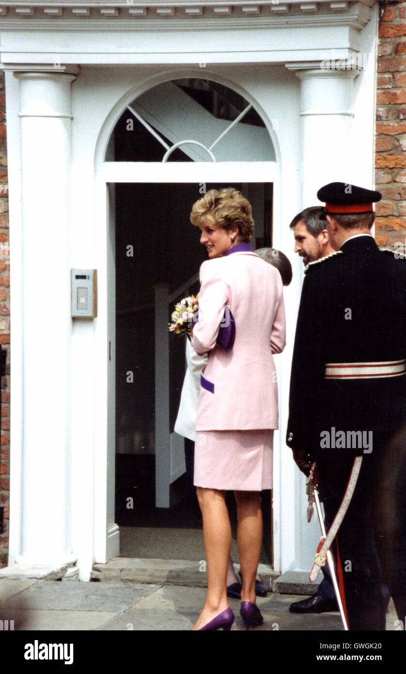 Diana Princess of Wales besucht Rumpf betreffen, Juni 1992 Stockfoto