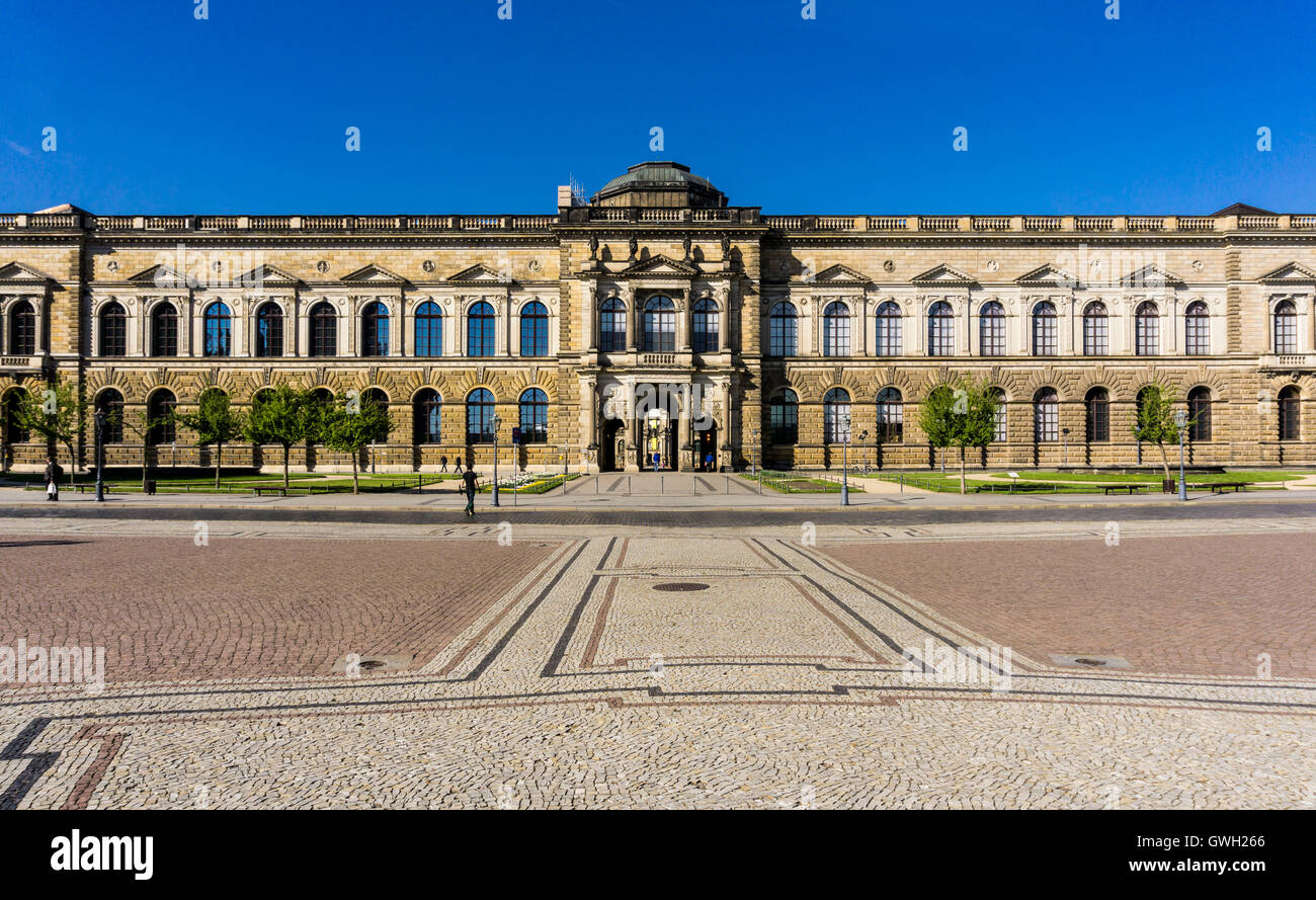 Dresden, Theaterplatz, Semperbau der Gemaeldegalerie Alte Meister Stockfoto Dresden, Theaterplatz, Semperbau der Gemaeldegalerie Alte Meister Stockfoto