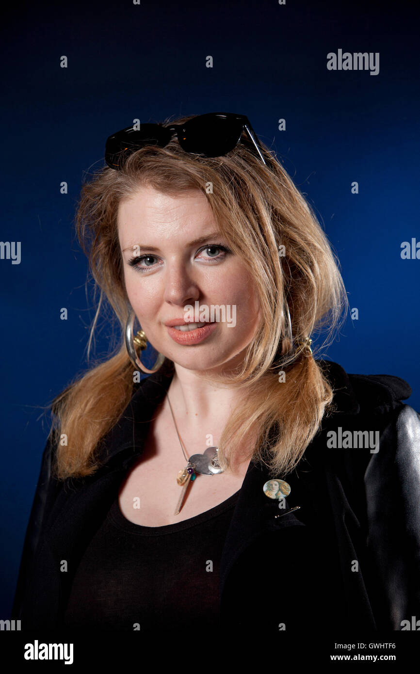 Zoe Howe, Musikschriftsteller und Sender, auf dem Edinburgh International Book Festival. Edinburgh, Schottland. 29. August 2016 Stockfoto